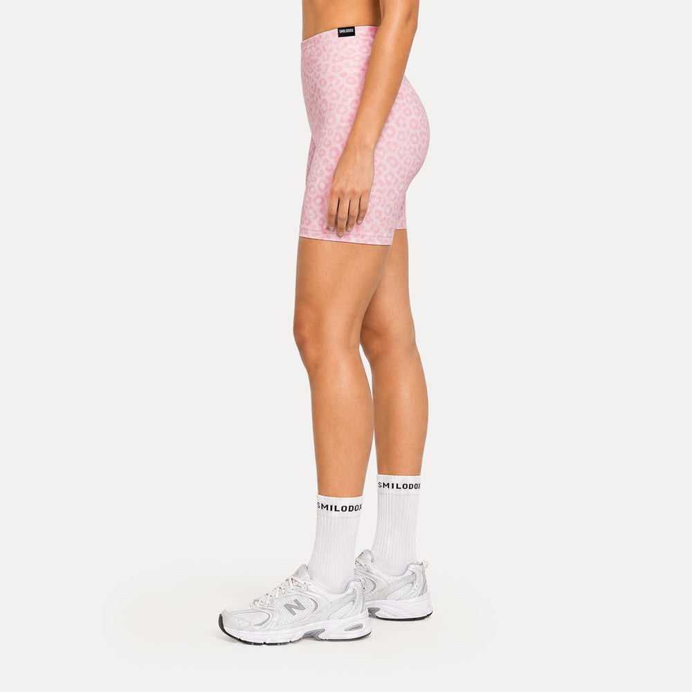 LEO Shorts Velvara